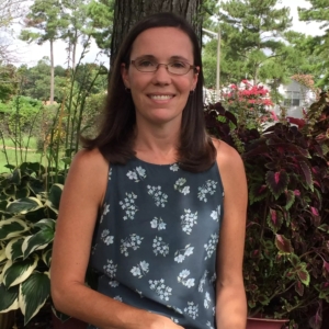 Mae Winters, LPC, LCPC, Licensed Professional Clinical Counselor in , Maine 