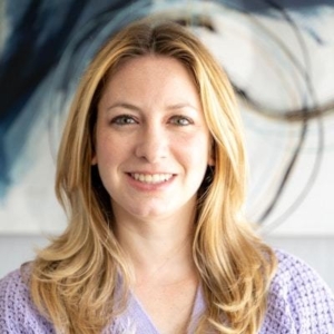 Hayley Miller, LPCC, RD, CEDS-C, Licensed Professional Clinical Counselor in , California 