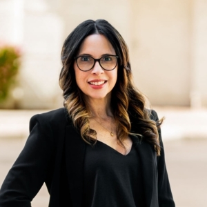 Diana Medina, PhD, Psychologist in , South Dakota 